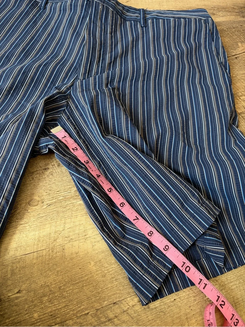 Tommy Bahama Men’s Blue Hybrid Striped Shorts